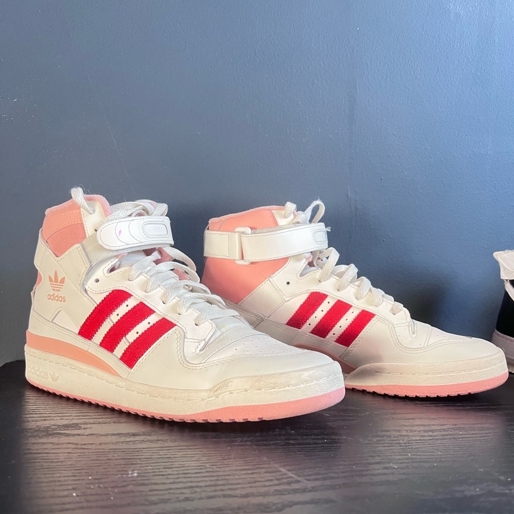 Vintage Adidas Forum Mid Sneakers – White / Red / Pink (Retro High-Top) - Picture 2 of 4